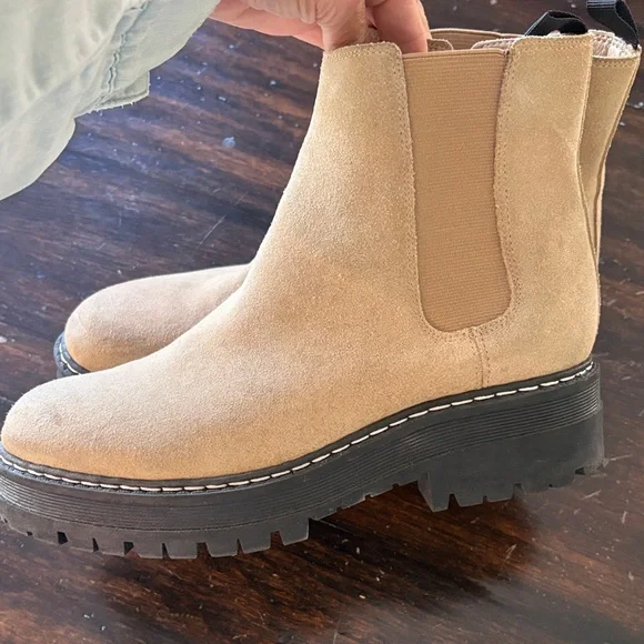 Marc Fisher Tan Ankle Boots - Picture 3 of 8